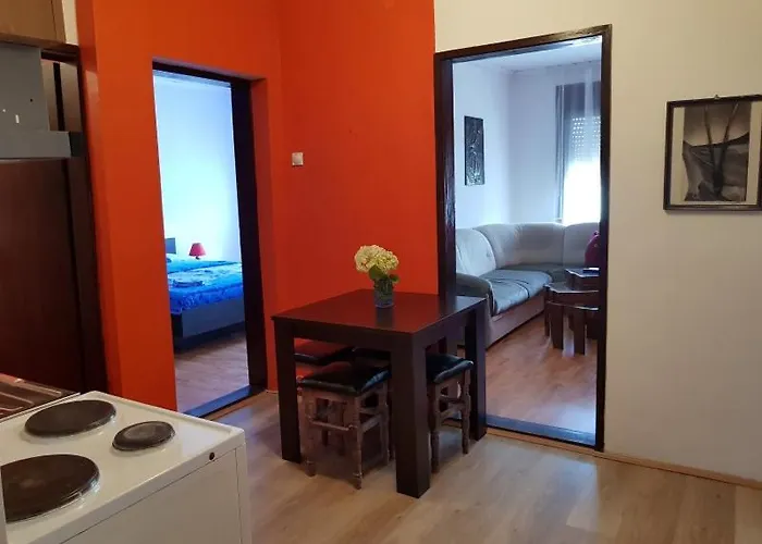 Felix アパート ソコバニャ